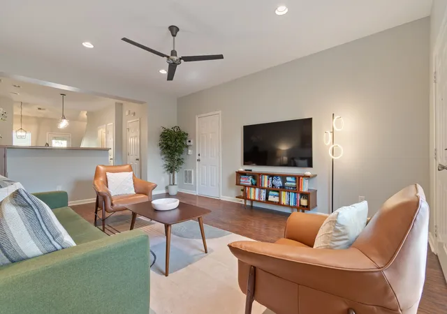 Photo 3 of Single family home for sale at 420 Normandy Cir, Nashville, TN 37209 | MLS# 3594097 | Listing updated on 2026-09-19