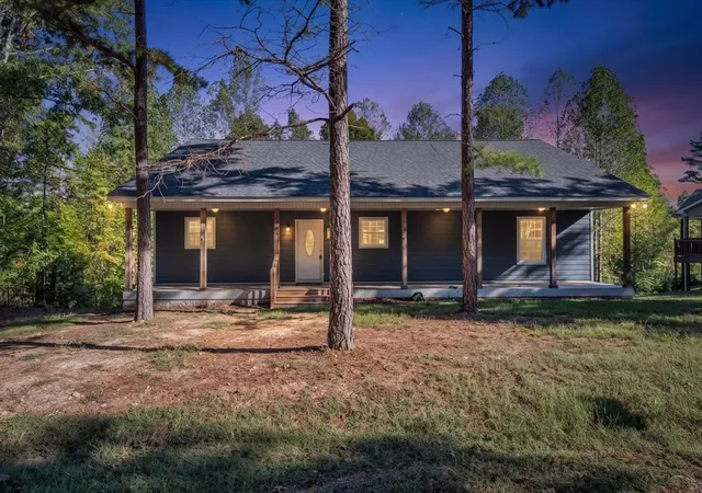 Photo 1 of Single family home for sale at 219 Antler Dr, Smithville, TN 37166 | MLS# 3613247 | Listing updated on 2026-10-08
