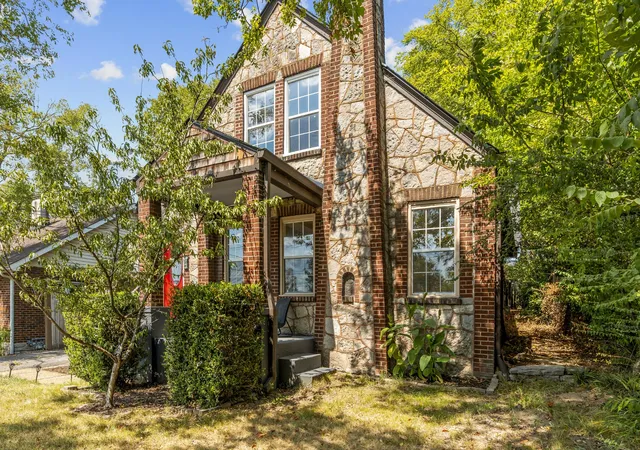 Photo 2 of Single family home for sale at 206 Rayon Dr, Old Hickory, TN 37138 | MLS# 3593976 | Listing updated on 2026-09-29