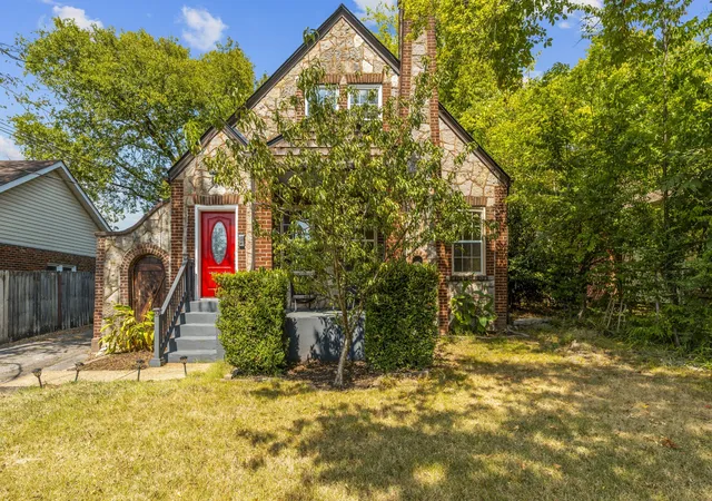 Photo 3 of Single family home for sale at 206 Rayon Dr, Old Hickory, TN 37138 | MLS# 3593976 | Listing updated on 2026-09-29
