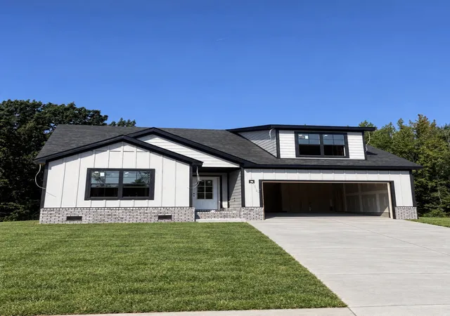 Photo 1 of Single family home for sale at 375 Hereford Farms, Clarksville, TN 37043 | MLS# 3596222 | Listing updated on 2026-09-19