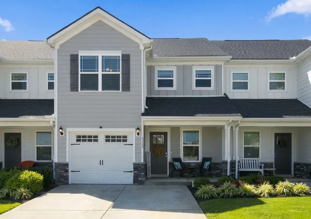 Townhouse for sale at 5235 Normandy Cob Dr, Murfreesboro, TN 37129 | MLS# 3593634 | Listing updated on 2026-10-26