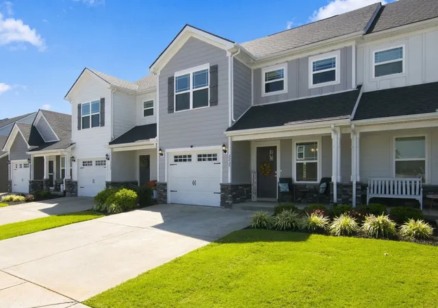 Photo 1 of Townhouse for sale at 5235 Normandy Cob Dr, Murfreesboro, TN 37129 | MLS# 3593634 | Listing updated on 2026-10-26