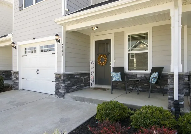 Photo 3 of Townhouse for sale at 5235 Normandy Cob Dr, Murfreesboro, TN 37129 | MLS# 3593634 | Listing updated on 2026-10-26
