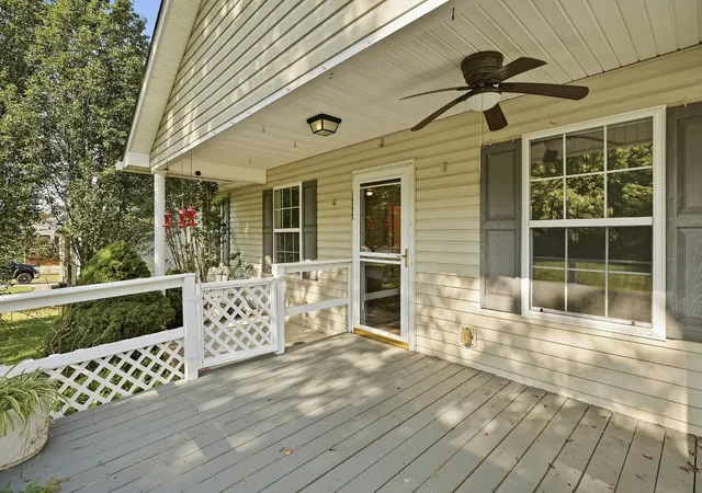 Photo 2 of Single family home for sale at 1565 Canada Flatt Rd, Cookeville, TN 38506 | MLS# 3592833 | Listing updated on 2026-09-19