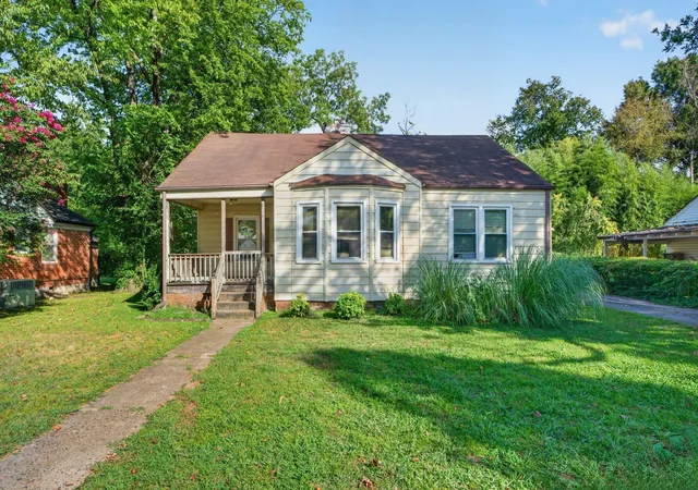 Photo 1 of Single family home for sale at 587 Wando Dr, Chattanooga, TN 37412 | MLS# 3592637 | Listing updated on 2026-09-15
