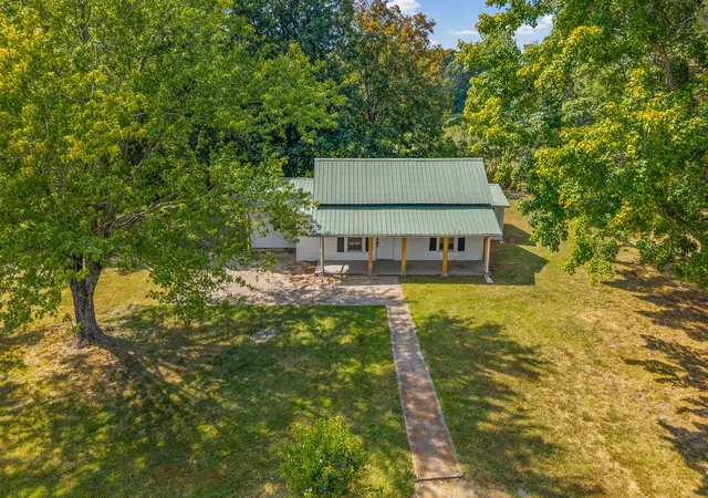 Photo 3 of Sale Pending at 5368 Louise Rd, Cumberland Furnace, TN 37051 | MLS# 3592657 | Listing updated on 2026-09-21