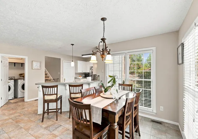 Photo 3 of Single family home for sale at 104 Tamaras Ct, Hendersonville, TN 37075 | MLS# 3592658 | Listing updated on 2026-09-18