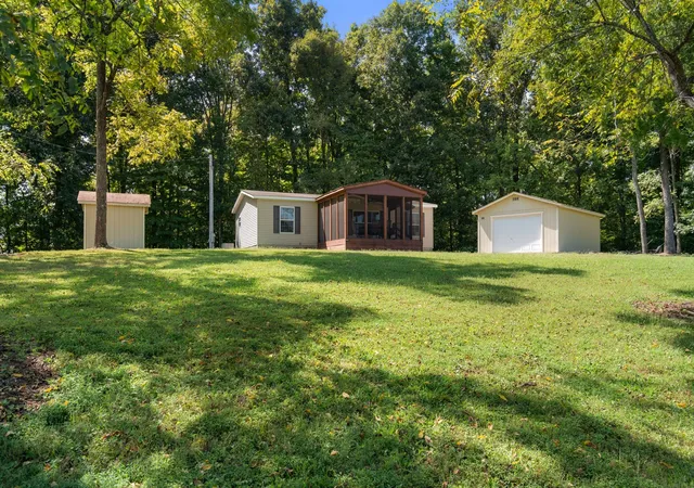 Photo 4 of Manufactured home for sale at 552 Beaver Ln, Gainesboro, TN 38562 | MLS# 3592931 | Listing updated on 2026-10-07