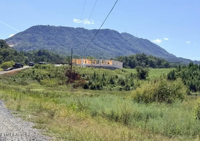 Photo 2 of Single family home for sale at 630 Carriage Way, Sevierville, TN 37876 | MLS# 3592654 | Listing updated on 2026-09-16