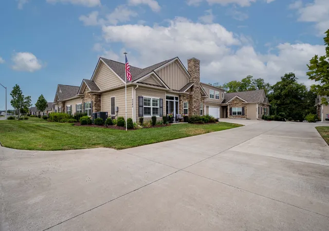 Photo 2 of Townhouse for sale at 2342 Stonecenter Ln, Murfreesboro, TN 37128 | MLS# 3592684 | Listing updated on 2026-09-24