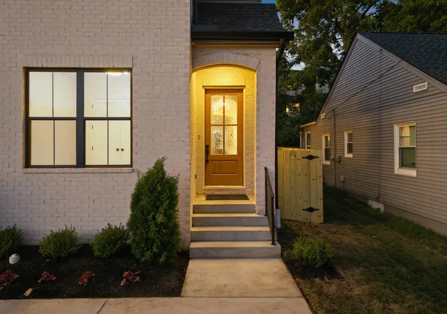 Photo 3 of Single family home for sale at 1015b Dozier Pl, Nashville, TN 37216 | MLS# 3592824 | Listing updated on 2026-09-18
