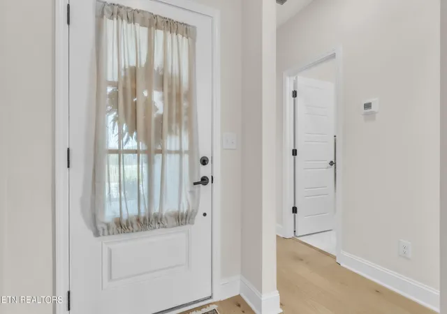 Photo 3 of Single family home for sale at 510 Sugar Maple Tr, Lenoir City, TN 37771 | MLS# 3592665 | Listing updated on 2026-09-30