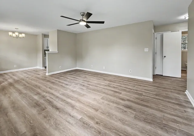 Photo 3 of Single family home for sale at 573 Bridgette Dr, Clarksville, TN 37042 | MLS# 3592782 | Listing updated on 2026-09-16