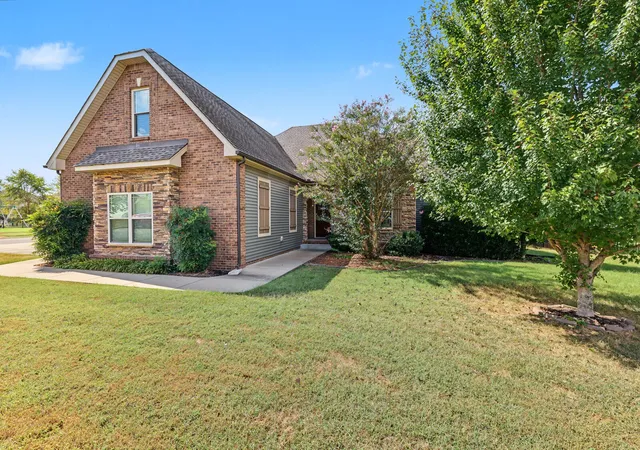 Photo 2 of Single family home for sale at 1109 Pavilion Way, Clarksville, TN 37043 | MLS# 3603612 | Listing updated on 2026-10-04