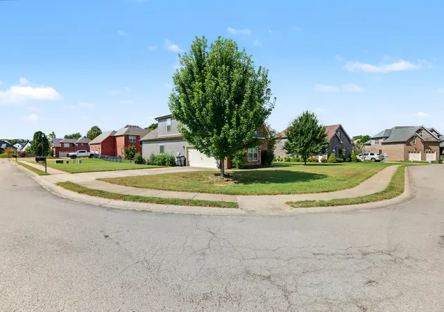 Photo 3 of Single family home for sale at 1109 Pavilion Way, Clarksville, TN 37043 | MLS# 3603612 | Listing updated on 2026-10-04