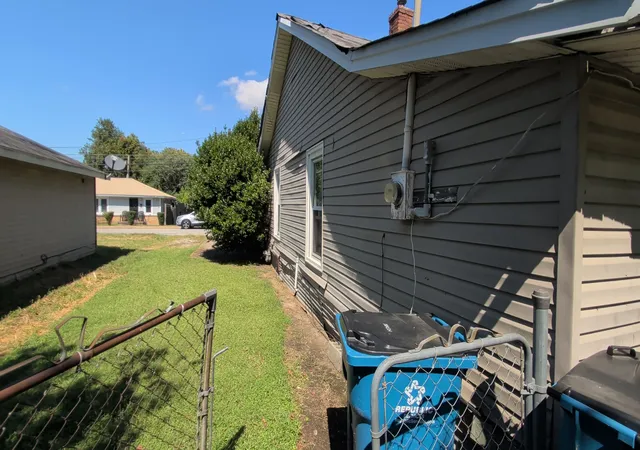 Photo 2 of Single family home for sale at 408 East 2nd St, Trenton, TN 38382 | MLS# 3592854 | Listing updated on 2026-09-25