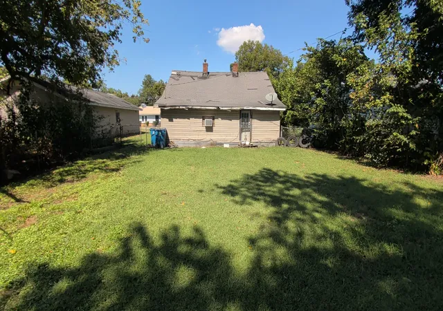 Photo 3 of Single family home for sale at 408 East 2nd St, Trenton, TN 38382 | MLS# 3592854 | Listing updated on 2026-09-25