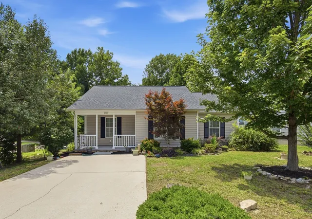 Photo 2 of Single family home for sale at 4166 Providence Park Ln, Nashville, TN 37211 | MLS# 3593556 | Listing updated on 2026-09-17