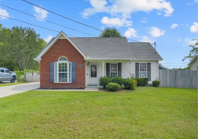Photo 2 of Single family home for sale at 143 Hendon Memorial Rd, Shelbyville, TN 37160 | MLS# 3592876 | Listing updated on 2026-09-20