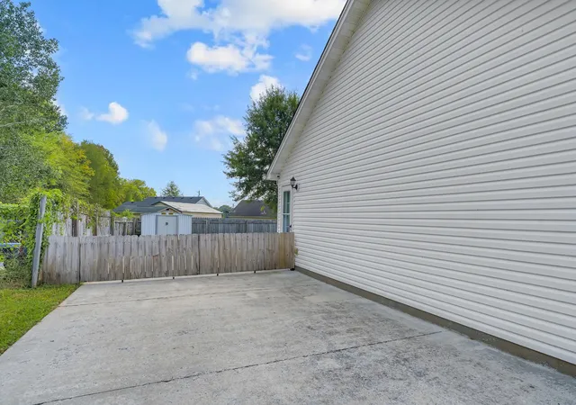 Photo 4 of Single family home for sale at 143 Hendon Memorial Rd, Shelbyville, TN 37160 | MLS# 3592876 | Listing updated on 2026-09-20