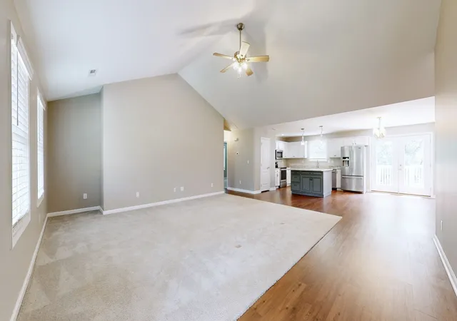 Photo 4 of Single family home for sale at 1909 Pointe Barton Dr, Lebanon, TN 37087 | MLS# 3592828 | Listing updated on 2026-09-16