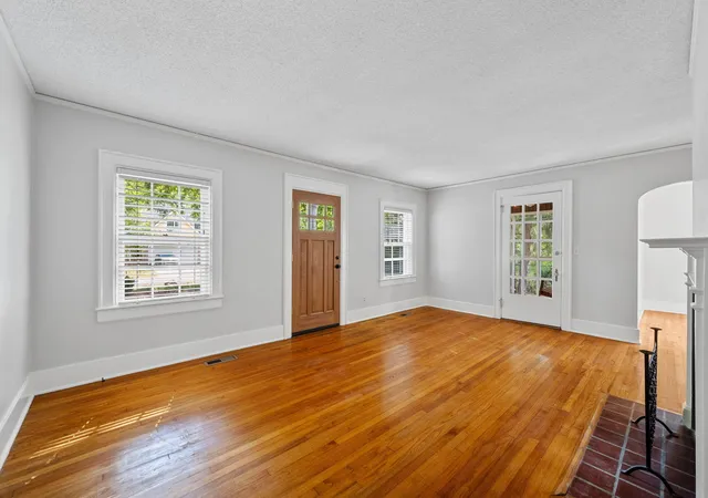 Photo 3 of Single family home for sale at 307 Marlboro Ave, Chattanooga, TN 37411 | MLS# 3592832 | Listing updated on 2026-10-08