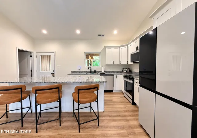 Photo 3 of Single family home for sale at 7317 Draeger Rd, Knoxville, TN 37920 | MLS# 3592841 | Listing updated on 2026-10-09