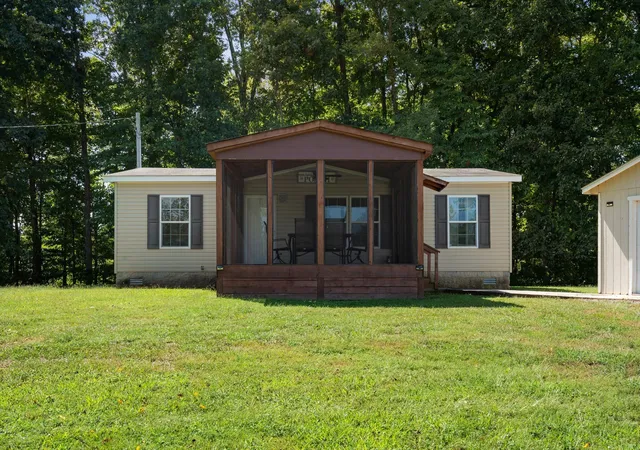 Photo 4 of Manufactured home for sale at 552 Beaver Ln 16 & 17, Gainesboro, TN 38562 | MLS# 3592923 | Listing updated on 2026-09-18