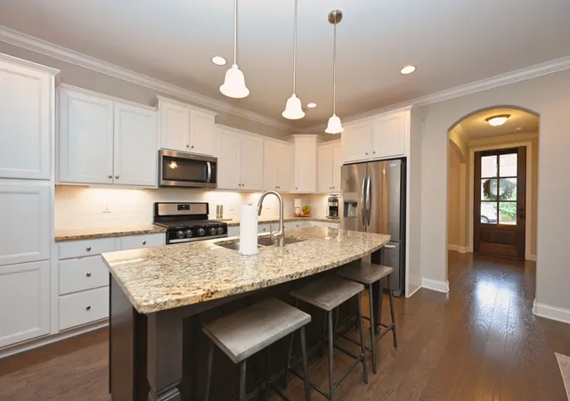 Photo 2 of Single family home for sale at 115 Benjamin Ln, Hendersonville, TN 37075 | MLS# 3621031 | Listing updated on 2026-10-23