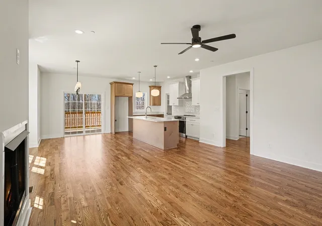 Photo 4 of Single family home for sale at 2031 Eagles Blf Dr, Pleasant View, TN 37146 | MLS# 3593551 | Listing updated on 2026-09-20