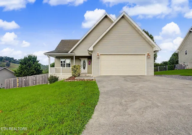 Single family home for sale at 768 Harvest Meadows Dr, Kodak, TN 37764 | MLS# 3592861
