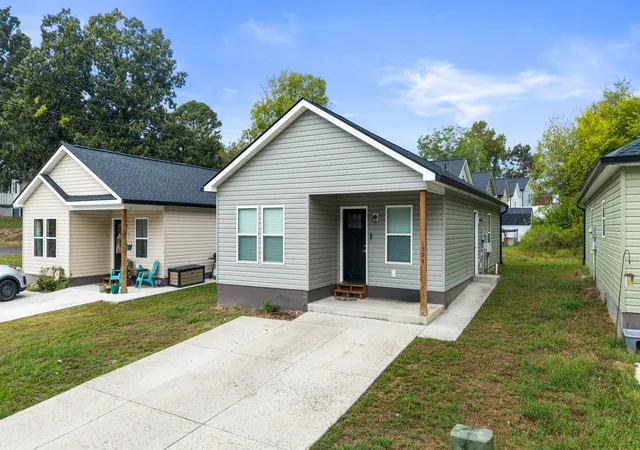 Single family home for sale at 1594 Perry St SE, Cleveland, TN 37311 | MLS# 3599310