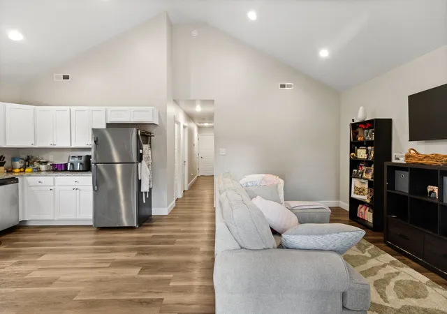 Photo 3 of Single family home for sale at 1594 Perry St SE, Cleveland, TN 37311 | MLS# 3599310 | Listing updated on 2026-09-25