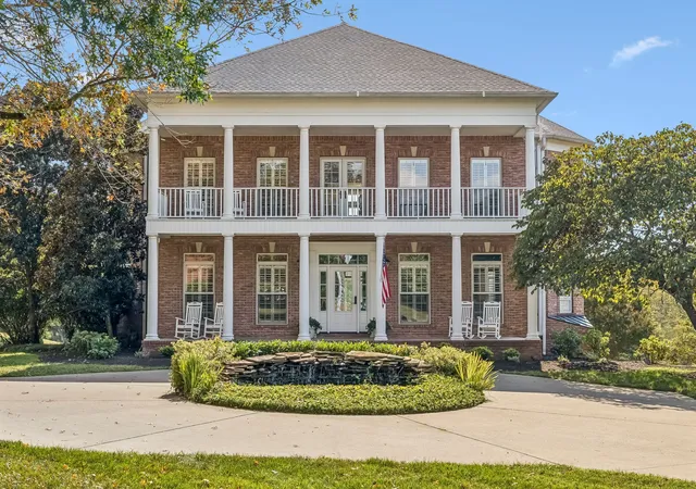 Photo 3 of Mansion for sale at 1608 Wellington Ct, Gallatin, TN 37066 | MLS# 3597014 | Listing updated on 2026-09-30