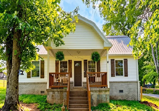 Single family home for sale at 1420 Shoot Rd, Hartsville, TN 37074 | MLS# 3595566