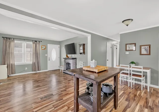 Photo 4 of Single family home for sale at 102 Lakeside Dr, Columbia, TN 38401 | MLS# 3595911 | Listing updated on 2026-10-08