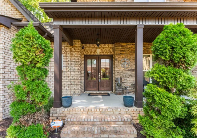 Photo 3 of Single family home for sale at 2707 Battleground Dr, Murfreesboro, TN 37129 | MLS# 3593926 | Listing updated on 2026-09-18