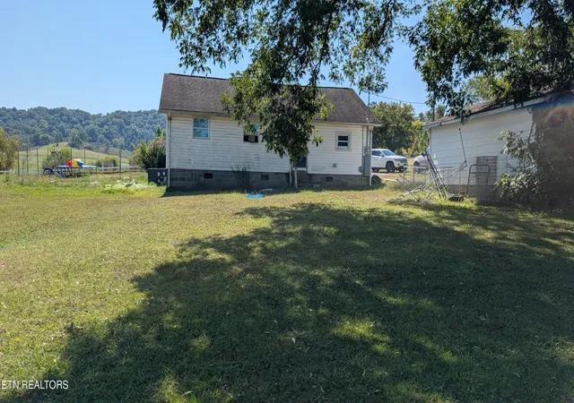 Photo 2 of Single family home for sale at 1933 Mountain Rd, Andersonville, TN 37705 | MLS# 3592908 | Listing updated on 2026-09-17