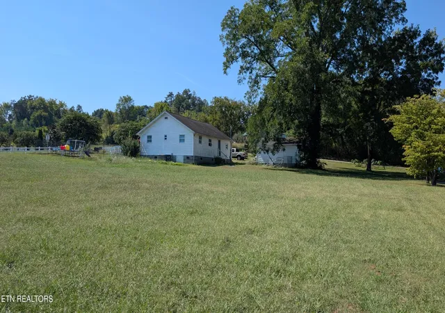 Photo 4 of Single family home for sale at 1933 Mountain Rd, Andersonville, TN 37705 | MLS# 3592908 | Listing updated on 2026-09-17