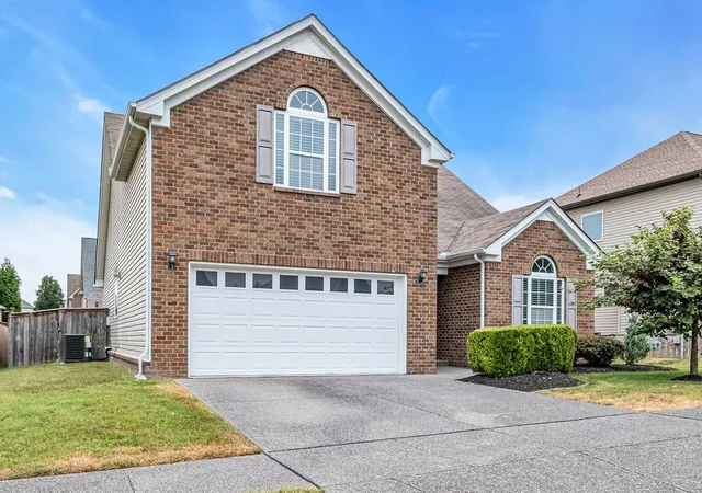 Photo 3 of Single family home for sale at 4002 Lexie Ln, Spring Hill, TN 37174 | MLS# 3599093 | Listing updated on 2026-10-22