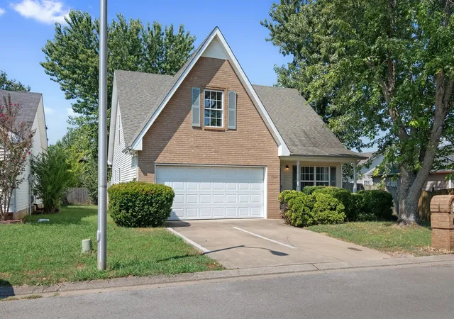 Photo 3 of Single family home for sale at 1504 Carrick Dr, Murfreesboro, TN 37128 | MLS# 3596118 | Listing updated on 2026-10-30