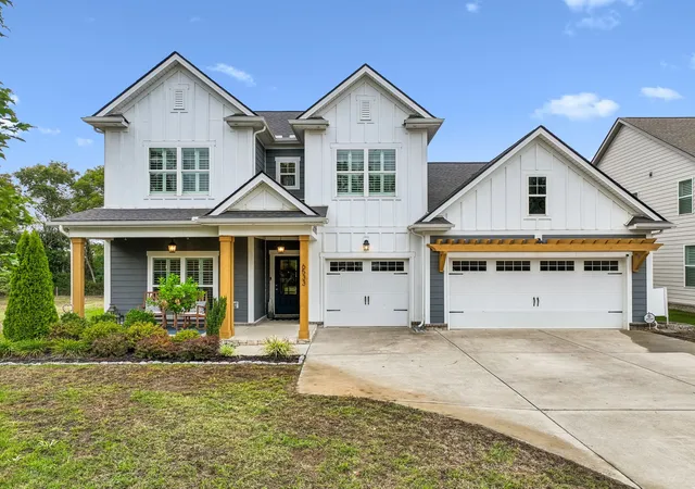 Photo 1 of Single family home for sale at 6533 Rusty Blackbird Ct, Murfreesboro, TN 37128 | MLS# 3598781 | Listing updated on 2026-09-24