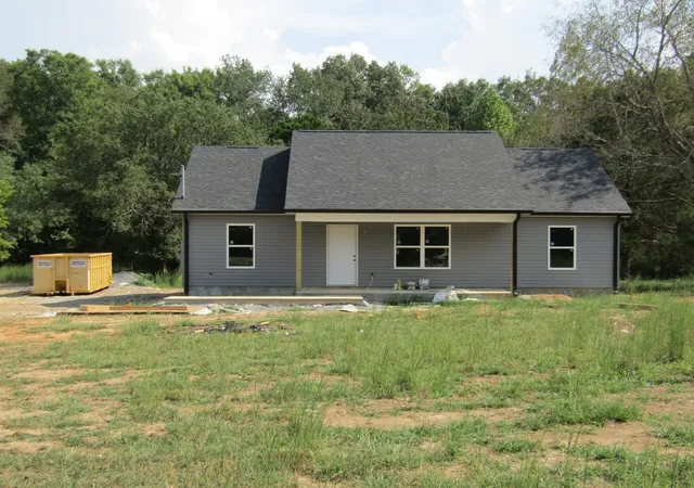 Photo 1 of Single family home for sale at 220 Union Rd, Winchester, TN 37398 | MLS# 3593692 | Listing updated on 2026-09-19