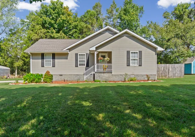 Single family home for sale at 133 Oak Springs Ln, Rickman, TN 38580 | MLS# 3593557