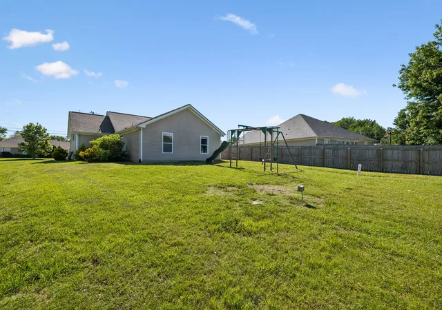 Photo 3 of Single family home for sale at 813 Magnolia Blvd, White House, TN 37188 | MLS# 3609832 | Listing updated on 2026-10-08