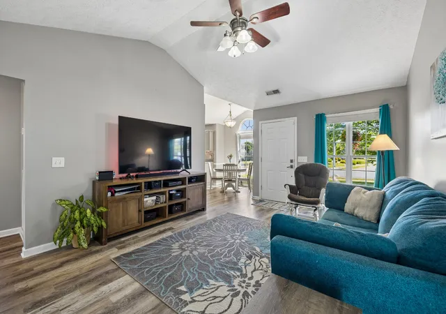 Photo 3 of Single family home for sale at 813 Magnolia Blvd, White House, TN 37188 | MLS# 3609832 | Listing updated on 2026-10-08