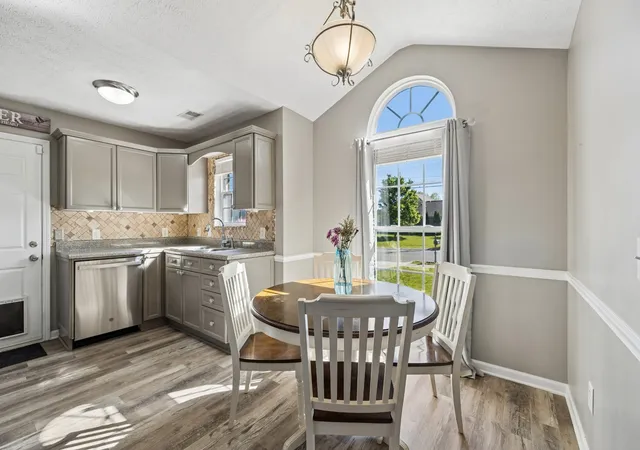 Photo 4 of Single family home for sale at 813 Magnolia Blvd, White House, TN 37188 | MLS# 3609832 | Listing updated on 2026-10-08