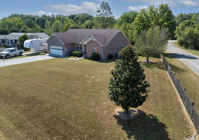 Photo 4 of Single family home for sale at 395 Overlook Cir, Tullahoma, TN 37388 | MLS# 3595883 | Listing updated on 2026-09-19