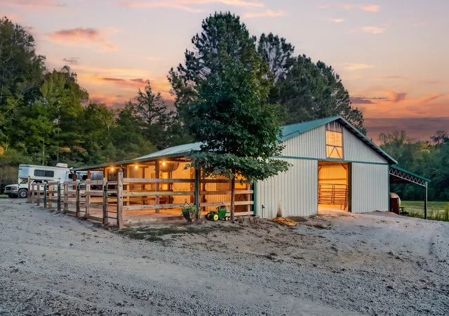Photo 4 of Single family home for sale at 78 Shannon Rd, Leoma, TN 38468 | MLS# 3596336 | Listing updated on 2026-10-26
